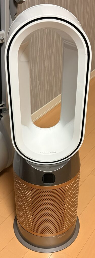 ダイソン空気清浄機 HP12WG 寝室に設置した様子